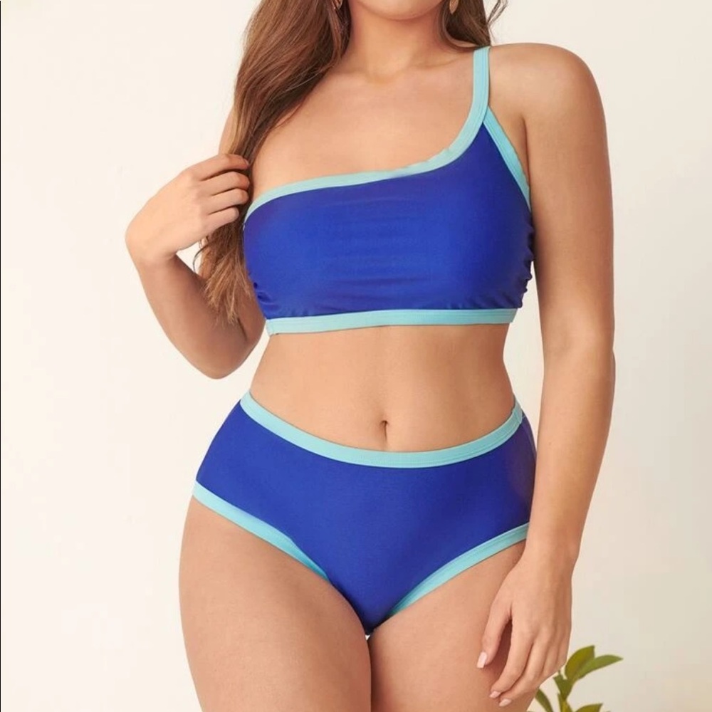 One-strap bikini